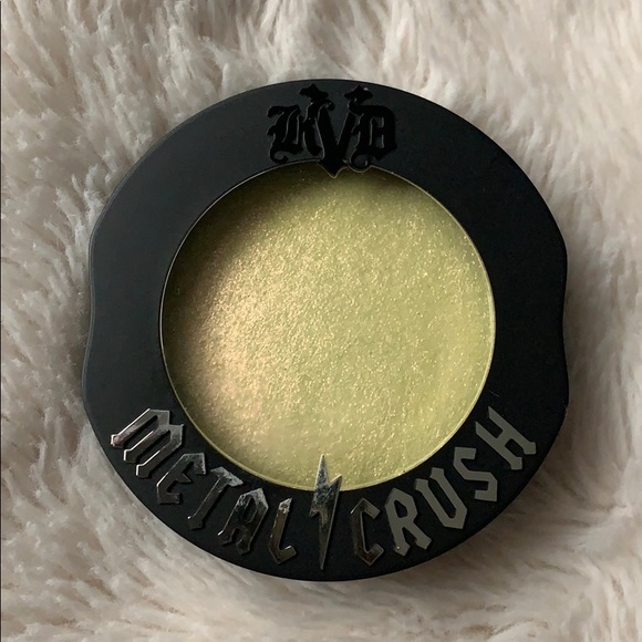 New Kat Von D - Picture 3 of 5